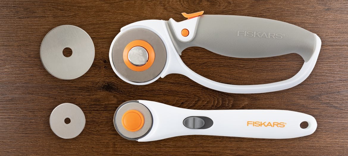 How To Change Rotary Cutter Blades | Fiskars Rotary Cutter